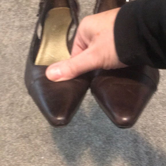 Joan & David Brown leather spectator toe heels - Picture 4 of 6